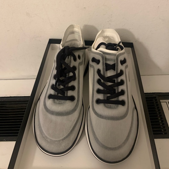 Chanel white and black mesh fashion sneakers - Picture 8 of 10